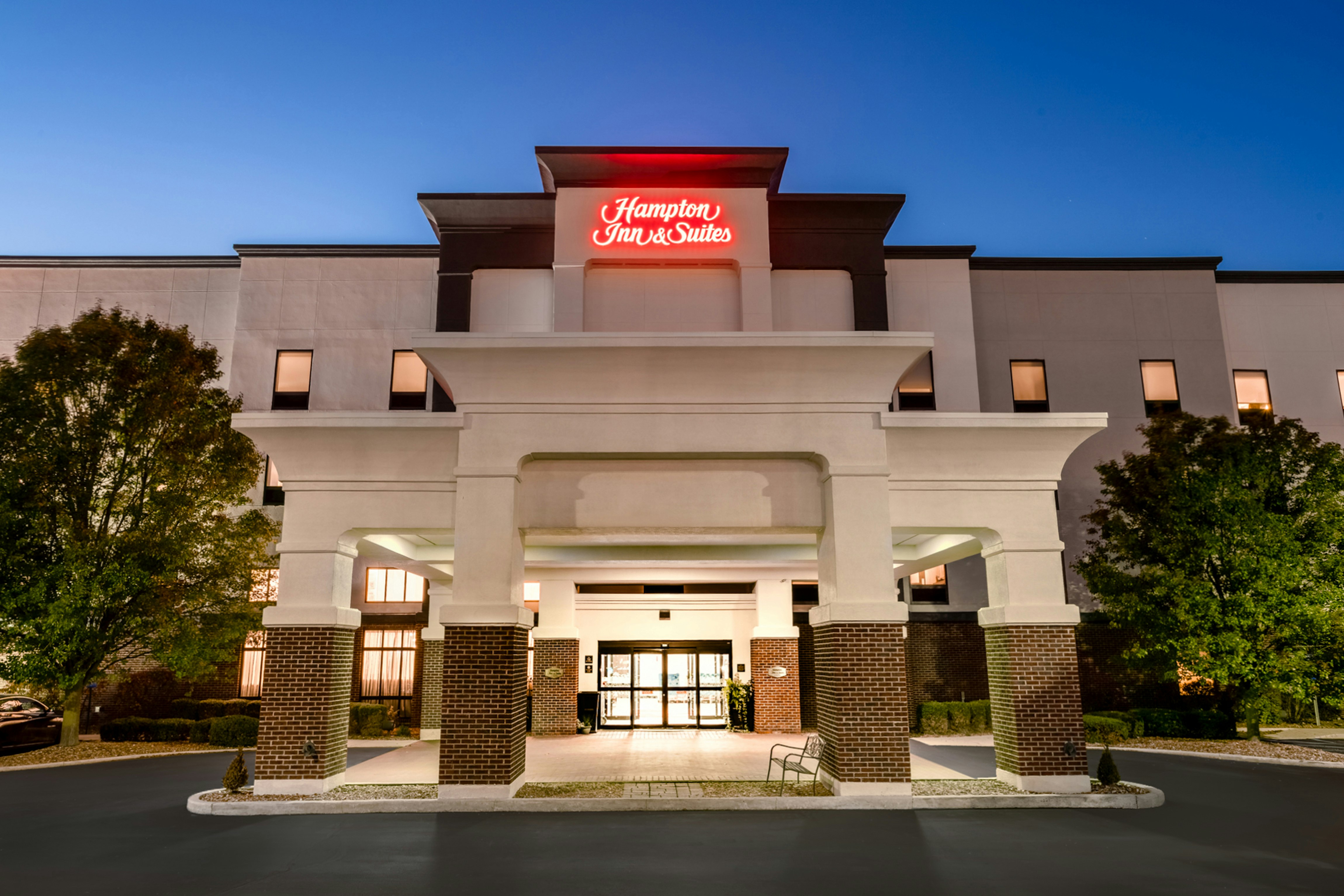 Hampton Inn and Suites Muncie 3/43