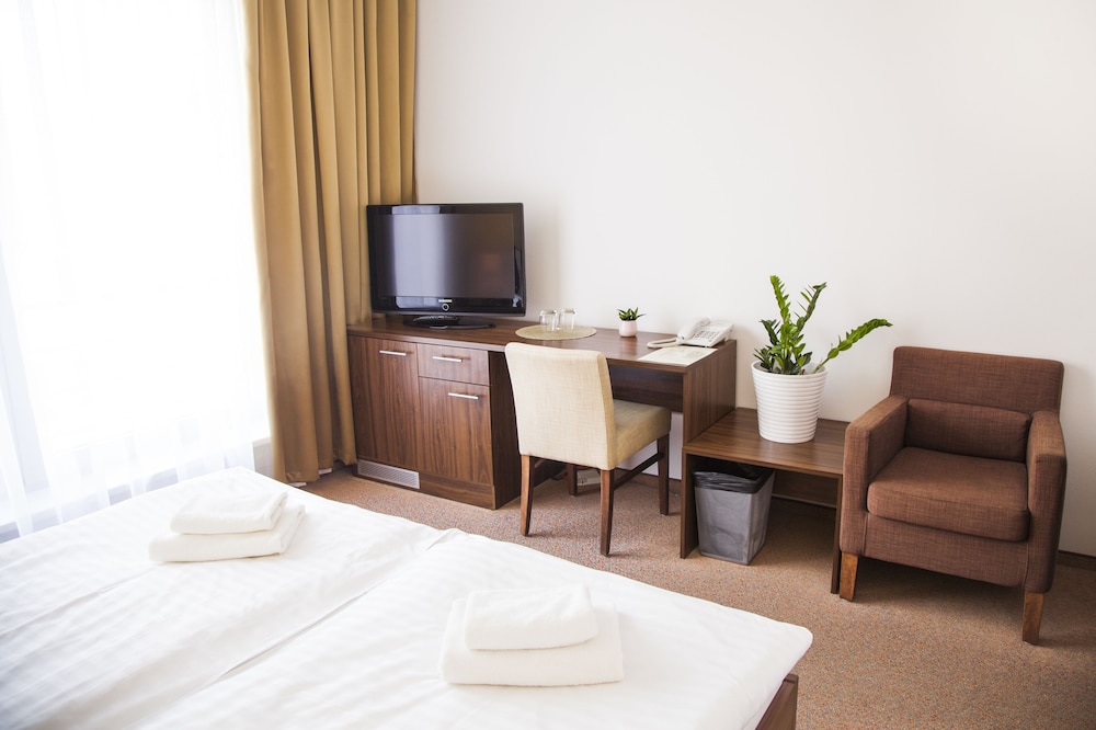 Hotel Eminent 29/45