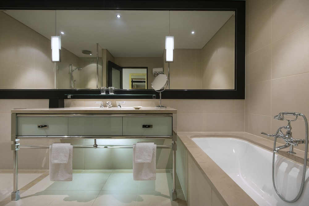 Westin Melbourne 10/62