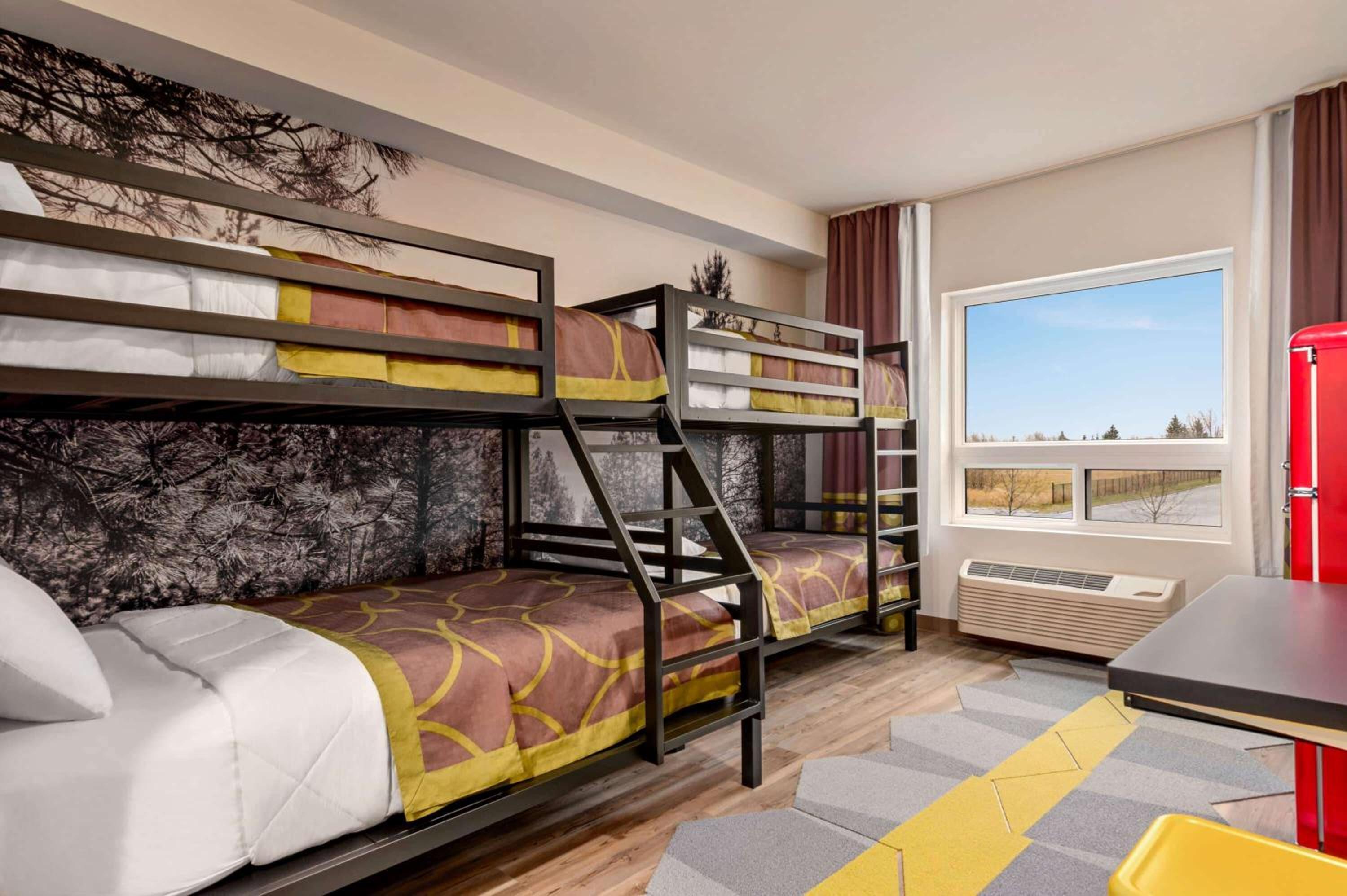 Concept, 2 Bunk Beds, Sofa