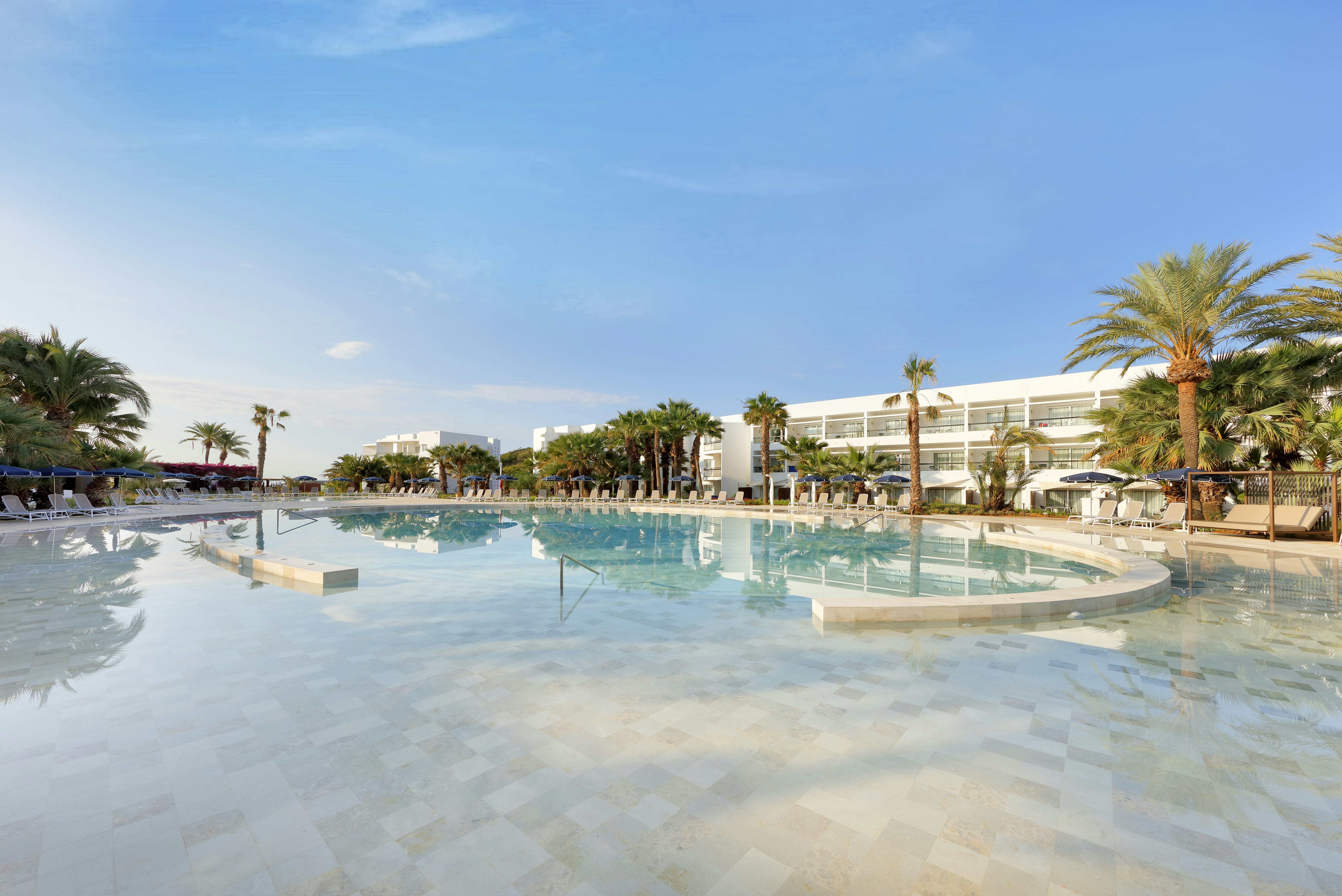 GRAND PALLADIUM PALACE IBIZA RESORT 61/64