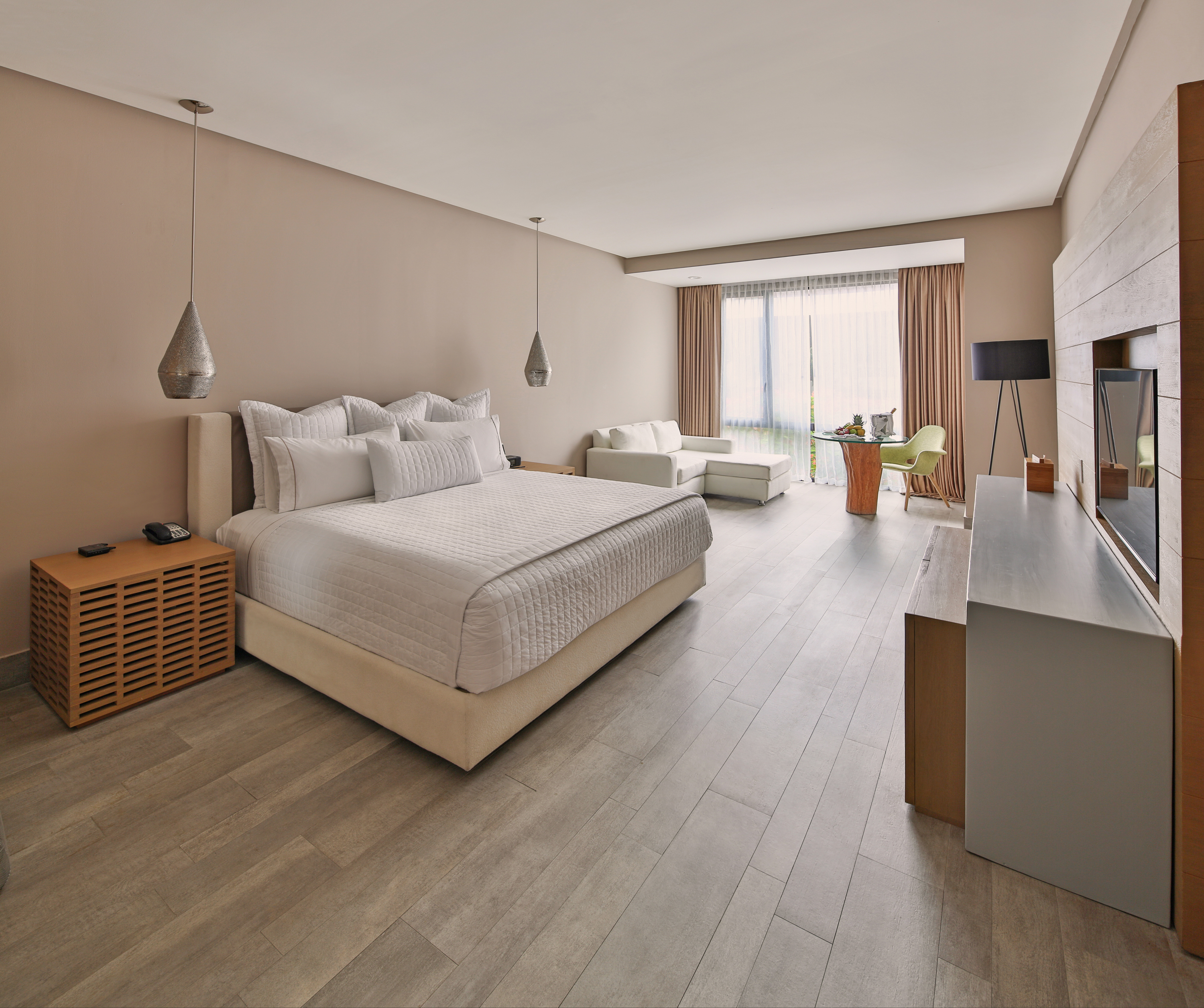 JUNIOR SUITE, KING BED, ADULT ONLY