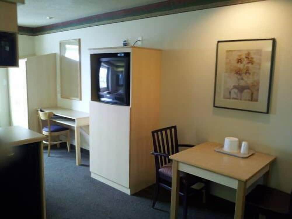 Motel6 Bernalillo, NM 45/62