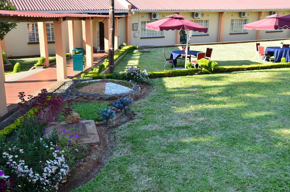 Riverside Hotel and Conference Centre 39/50