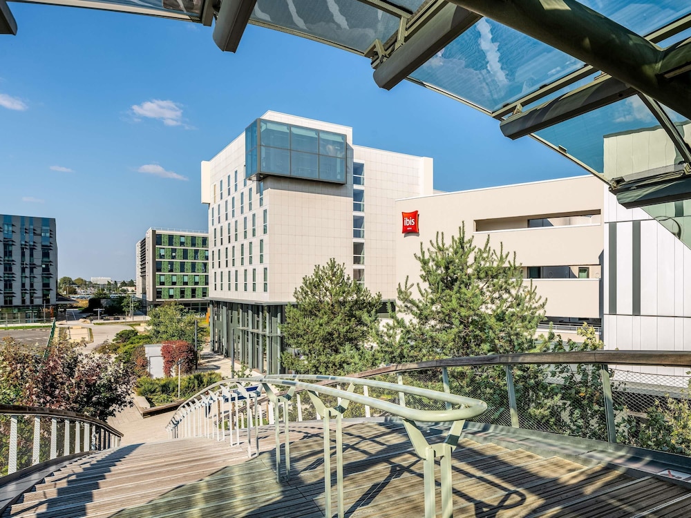 Ibis Paris Coeur d Orly Airport Hotel 63/66
