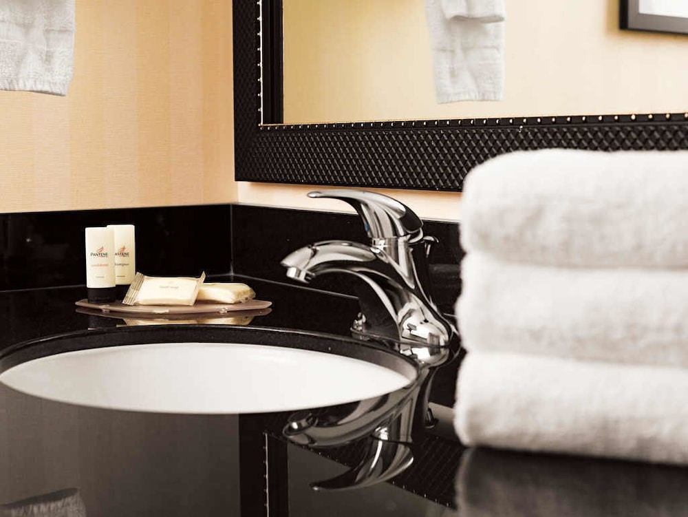 Fairfield Inn And Suites By Marriott Jefferson City 20/41