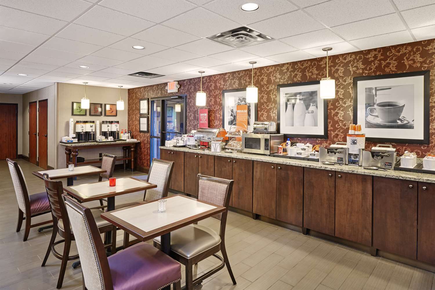 restaurant cafeteria