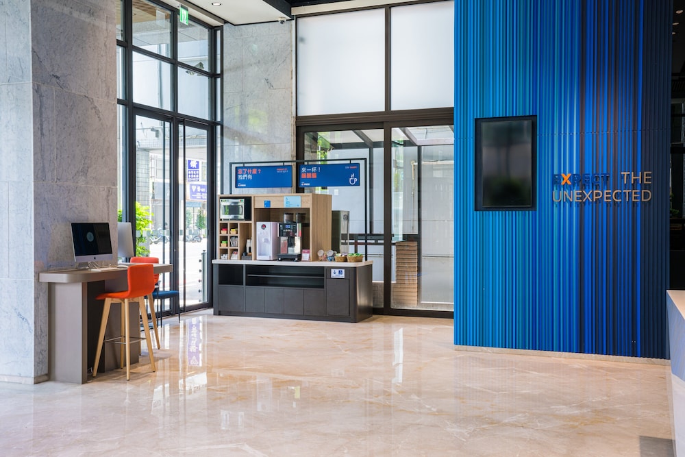 Holiday Inn Express Kaohsiung Love River 12/49