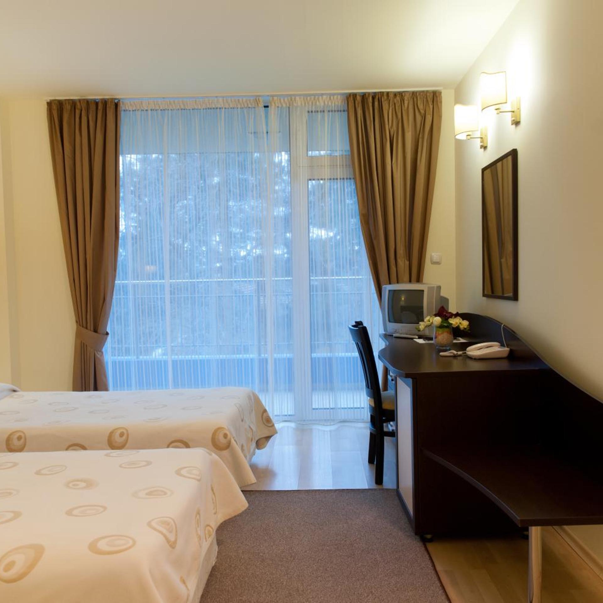 Hotel Astrea 16/50