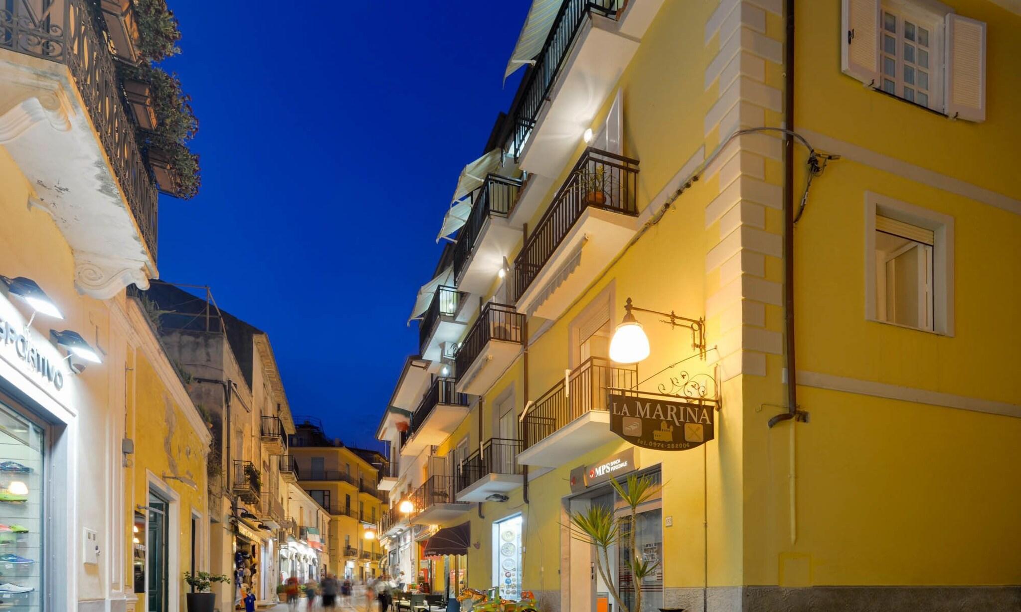 Hotel La Marina 2/18