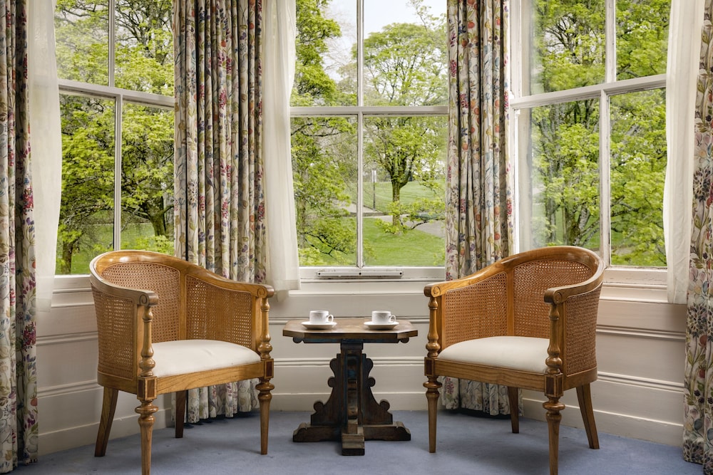 Old Hall Hotel 51/70
