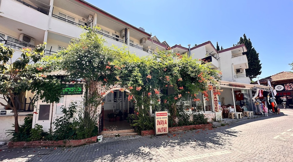 Derya Motel 25/36