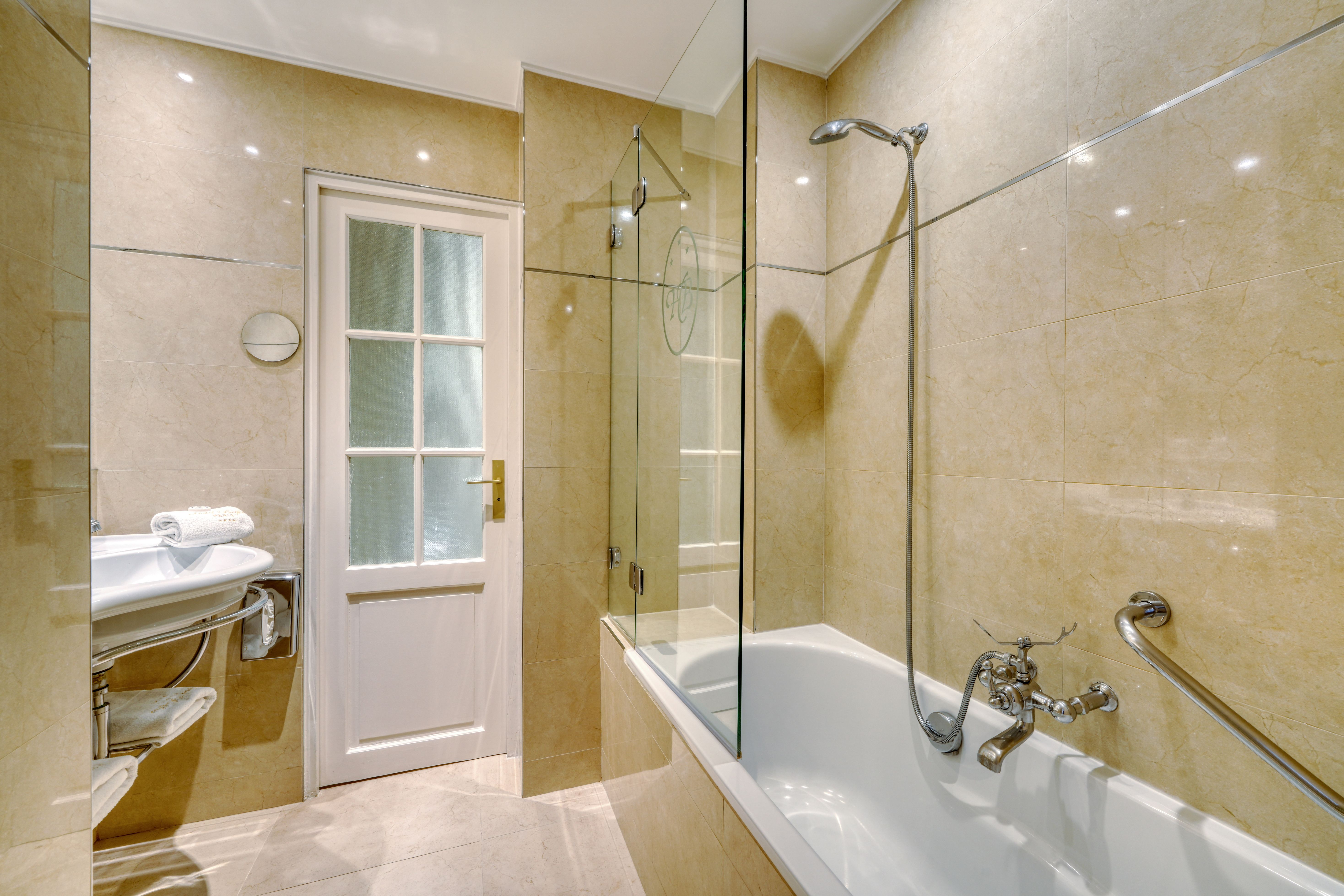 غرفة قياسية بسريرين منفصلين، Hotel Belfast 5/5