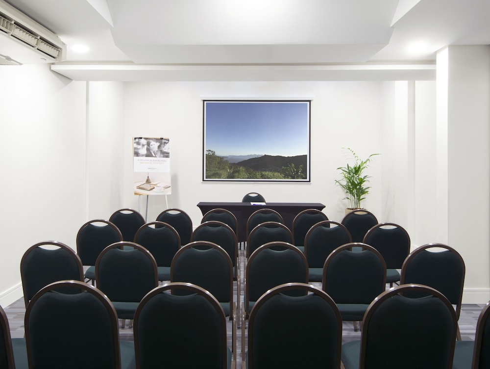 Mercure Florianopolis Convention Hotel 64/74