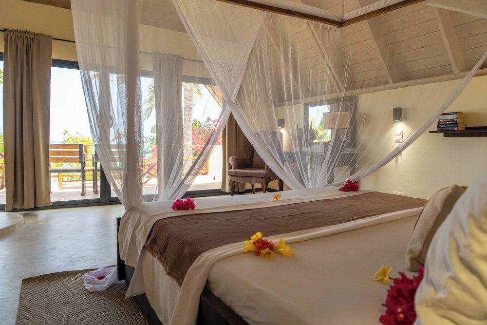 3 BEDROOMS, LUXURY, VILLA