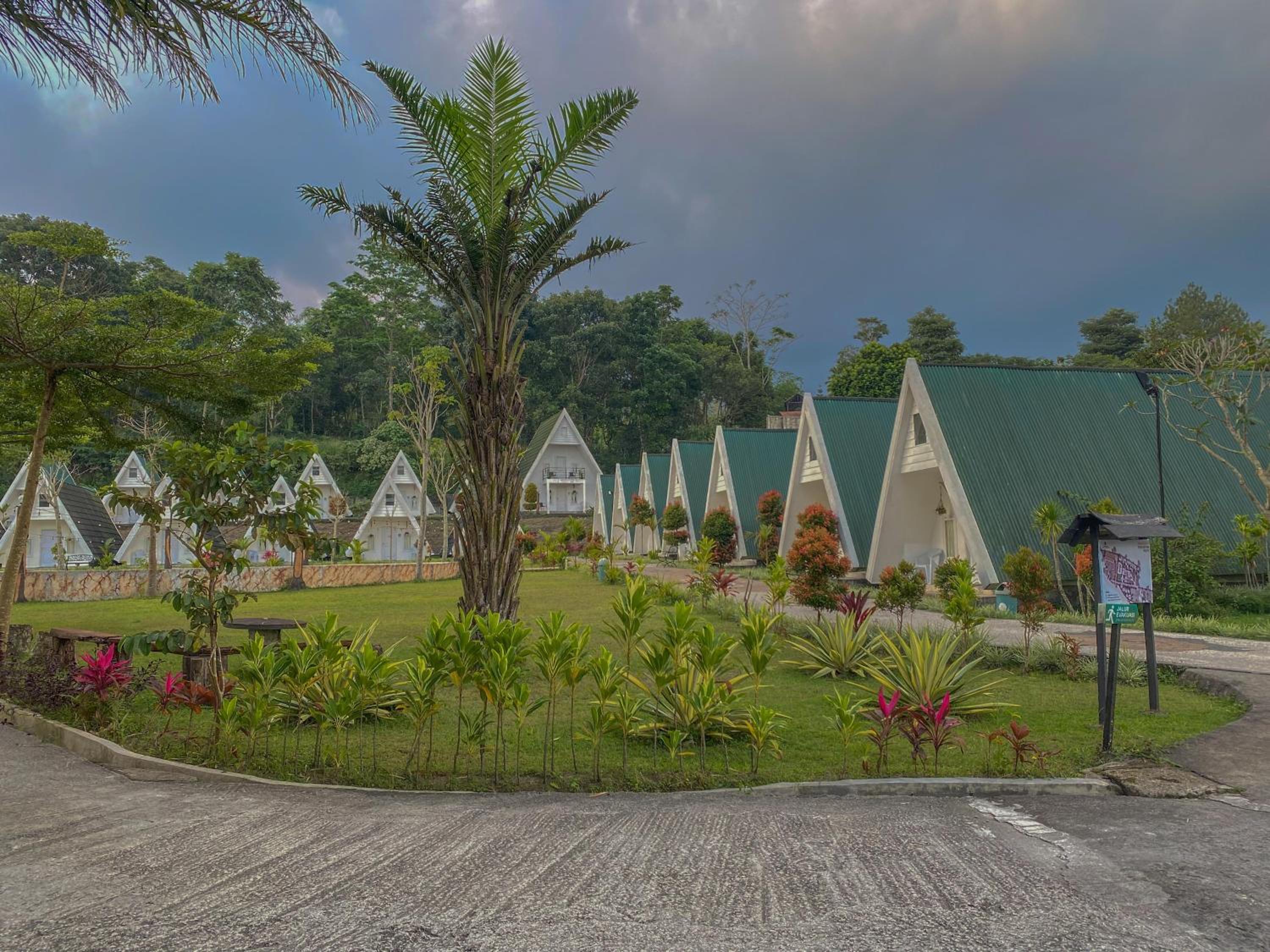 D'Kaliurang Resort & Convention 20/28