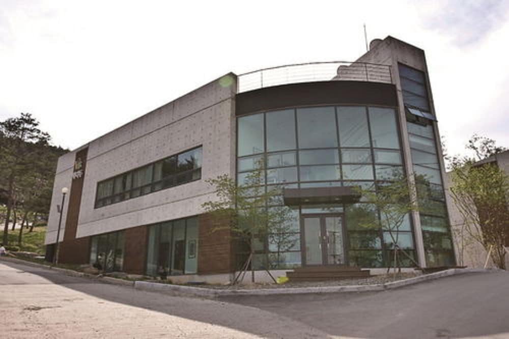 Hyundai Soo Resort Hoengseong 1/50