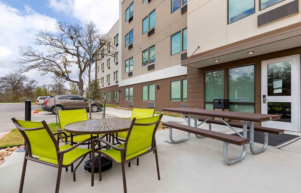 Extended Stay America Austin Airport 43/50