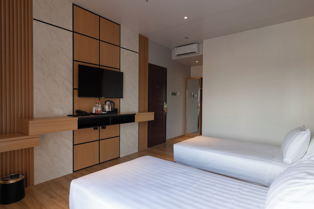 Eagle Hotel Wonosobo, Azana Hotels Collection 6/23