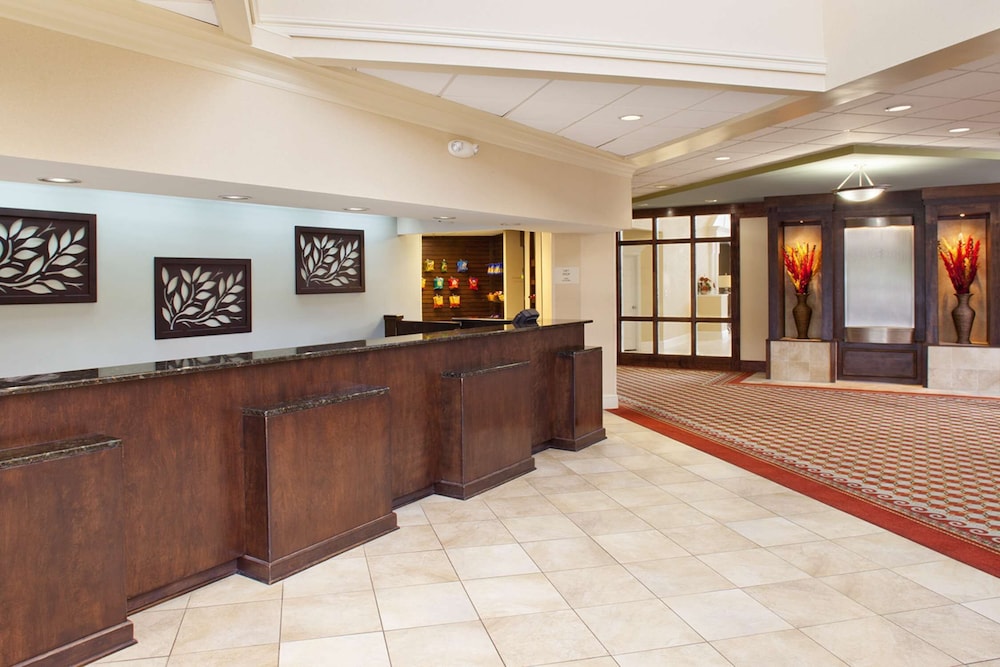 Doubletree By Hilton Fayetteville 11/43