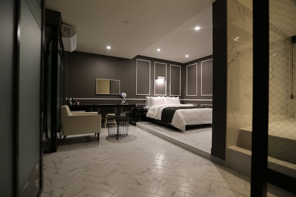 Hotel Leeds 13/17