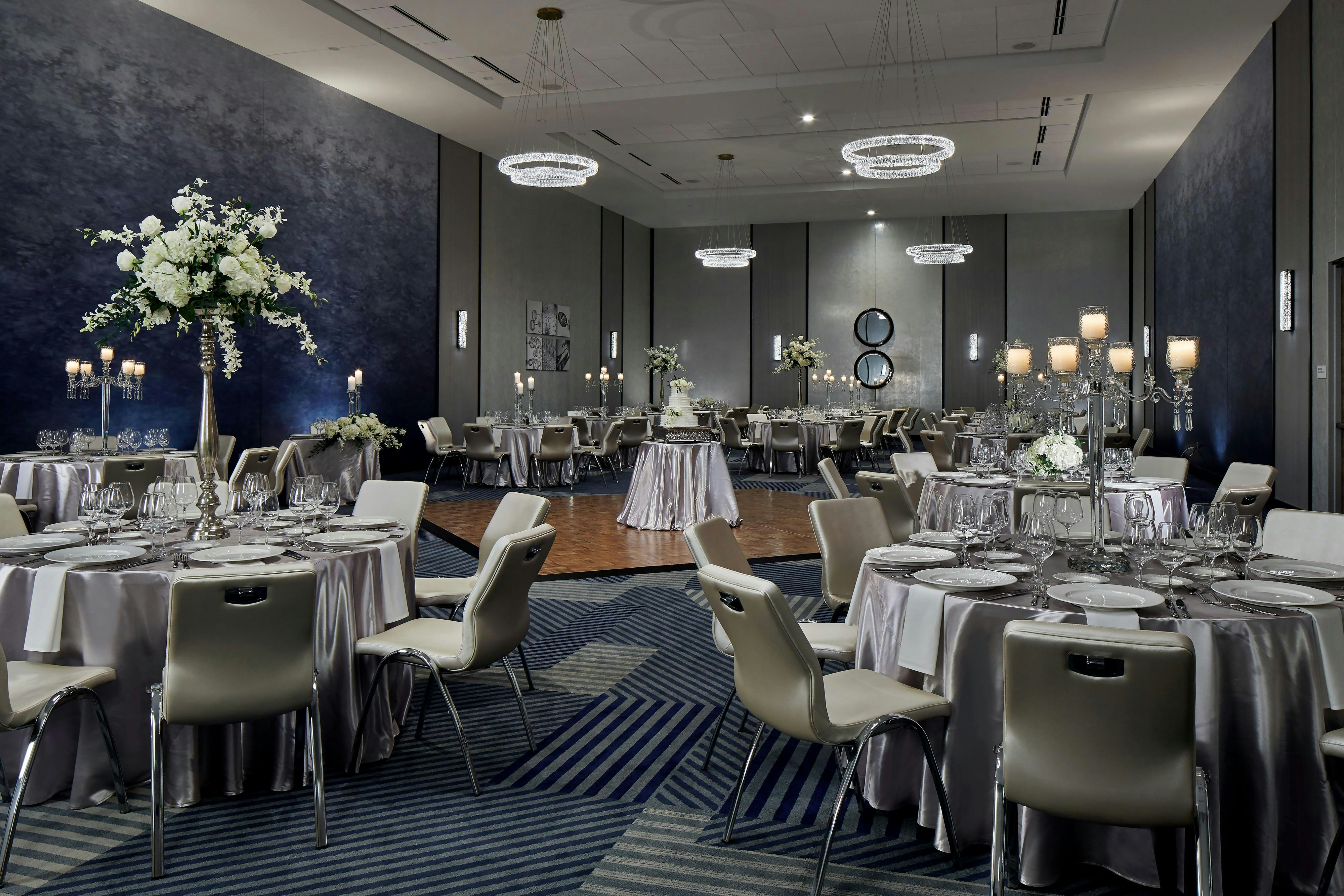 Le Meridien St. Louis Clayton (ex Sheraton Clayton Plaza Hotel) 17/36
