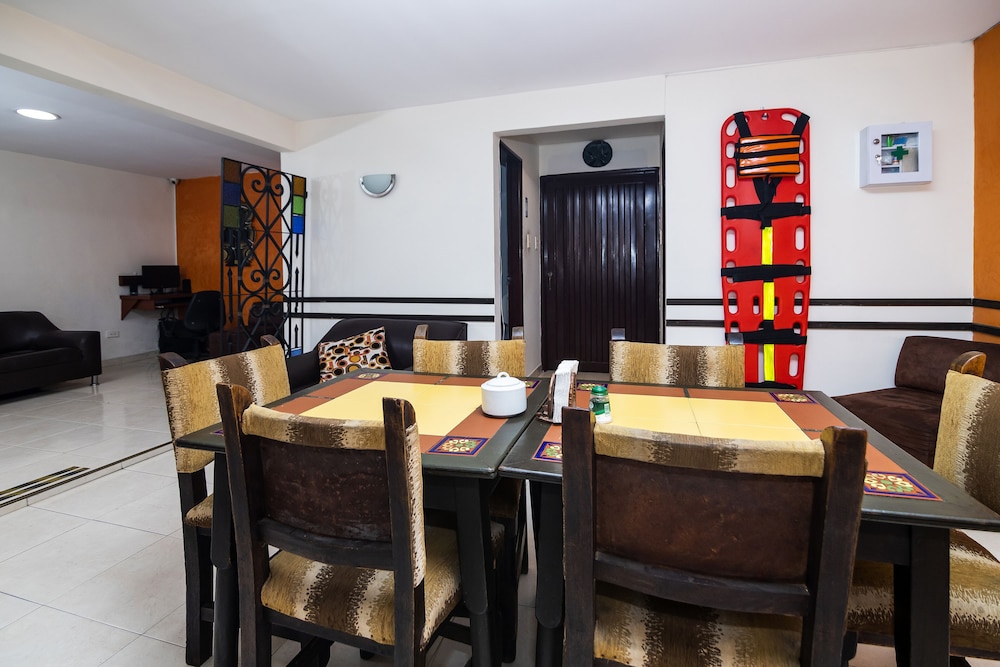 Hotel Los Tunjos 44/56