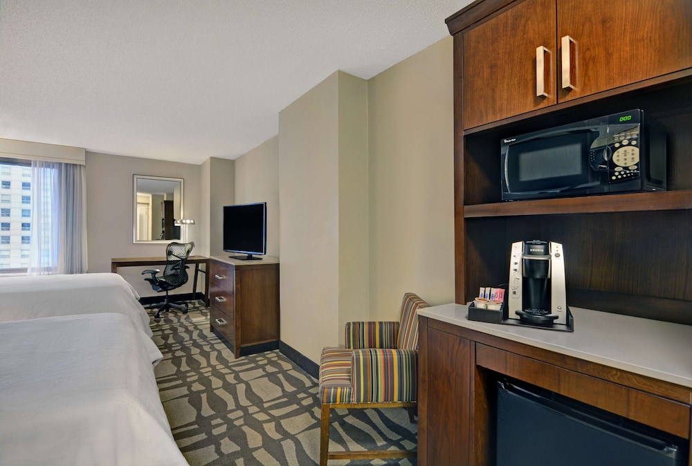 Hilton Garden Inn Chicago Downtown/Magnificent Mile 12/70