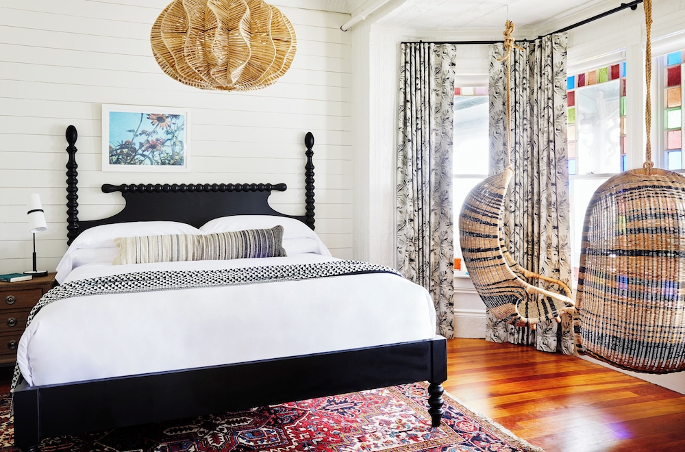 Surf, Suite, King Bed