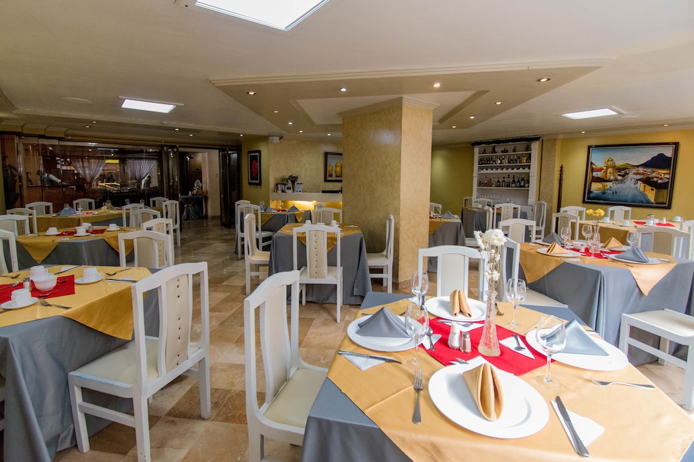 Grand Hotel Loja 50/56