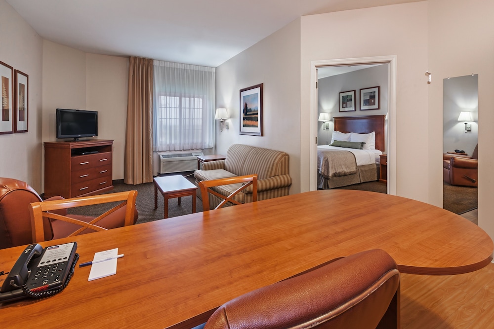 Candlewood Suites Deer Park Tx 34/64