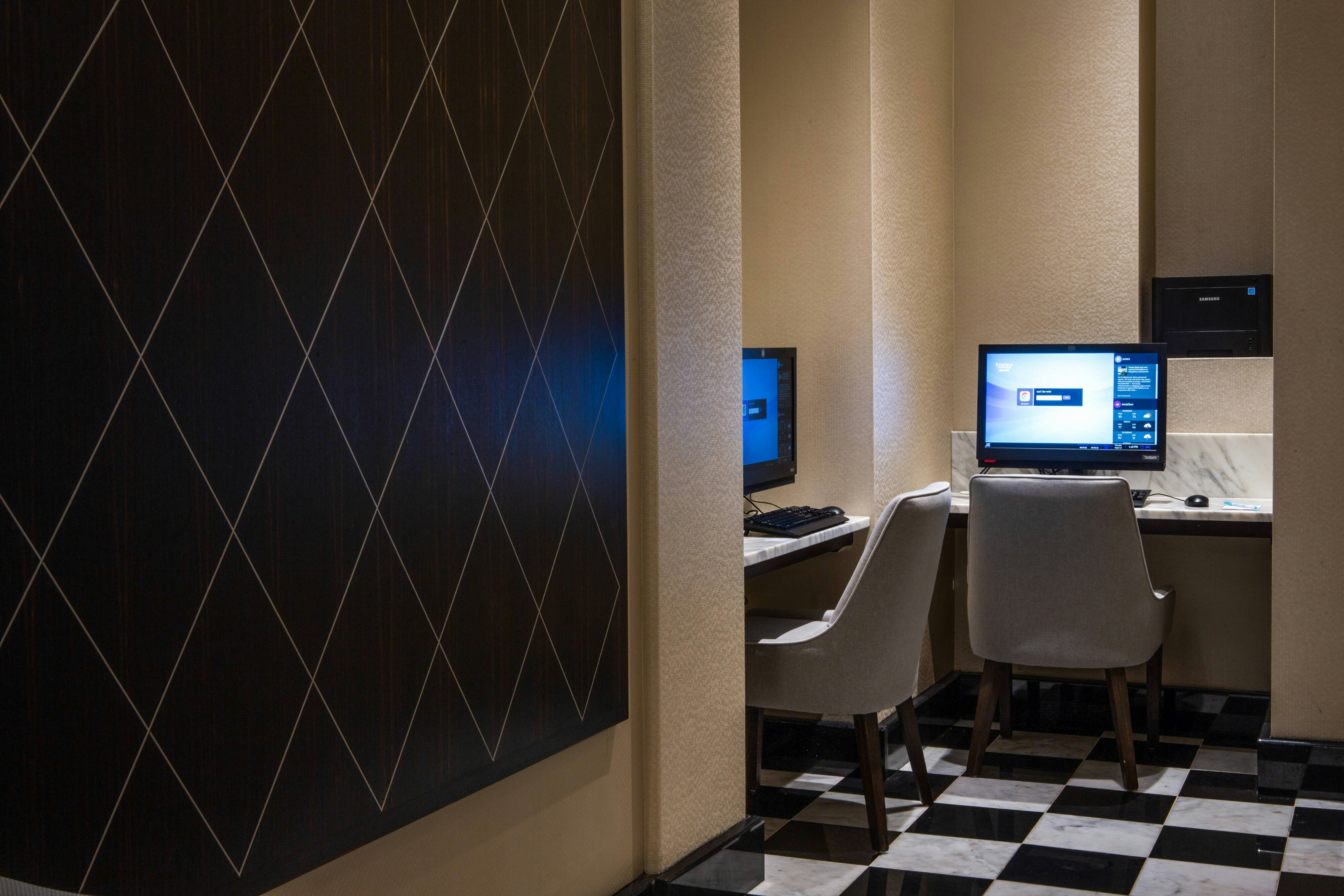 Fairfield Inn Suites By Marriott Philadelphia Downtown Center City 11/12