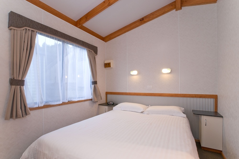 Warrnambool Claremont Holiday Village 9/42