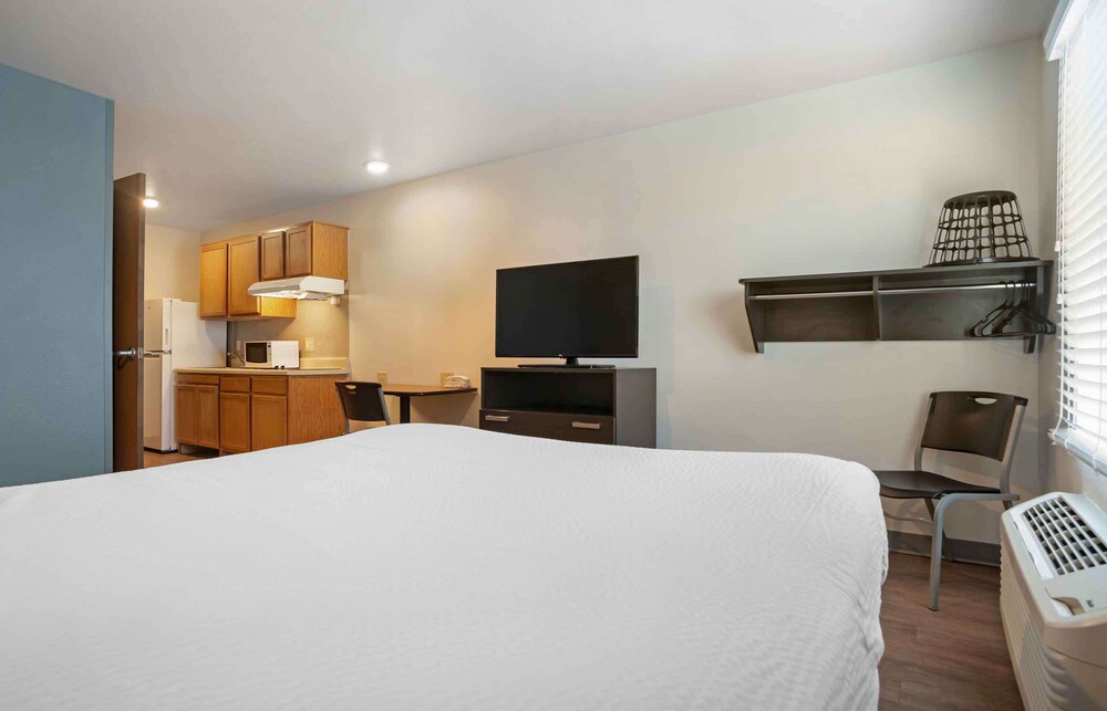 Extended Stay America Select Suites Panama City Callaway 18/47