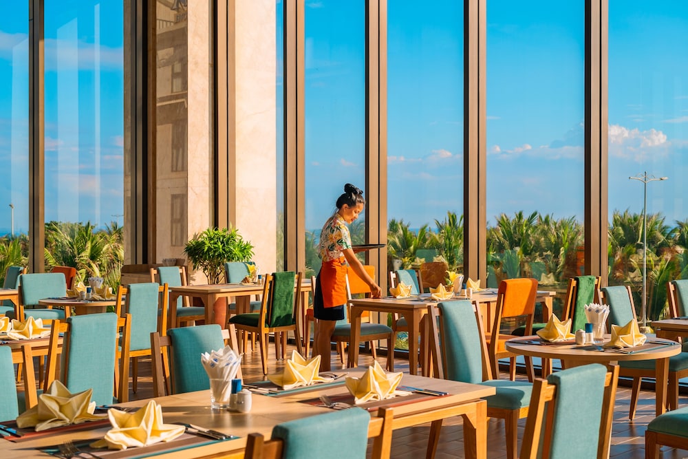 Sala Grand TuyHoa Hotel 29/50