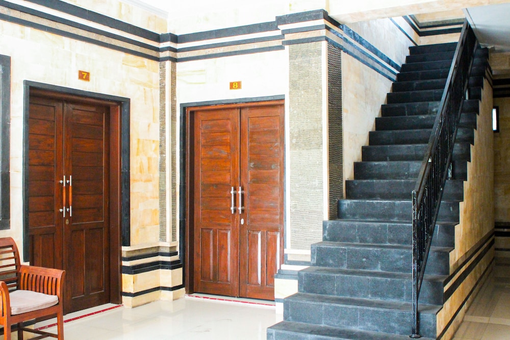 Putu Guest House 2 21/35
