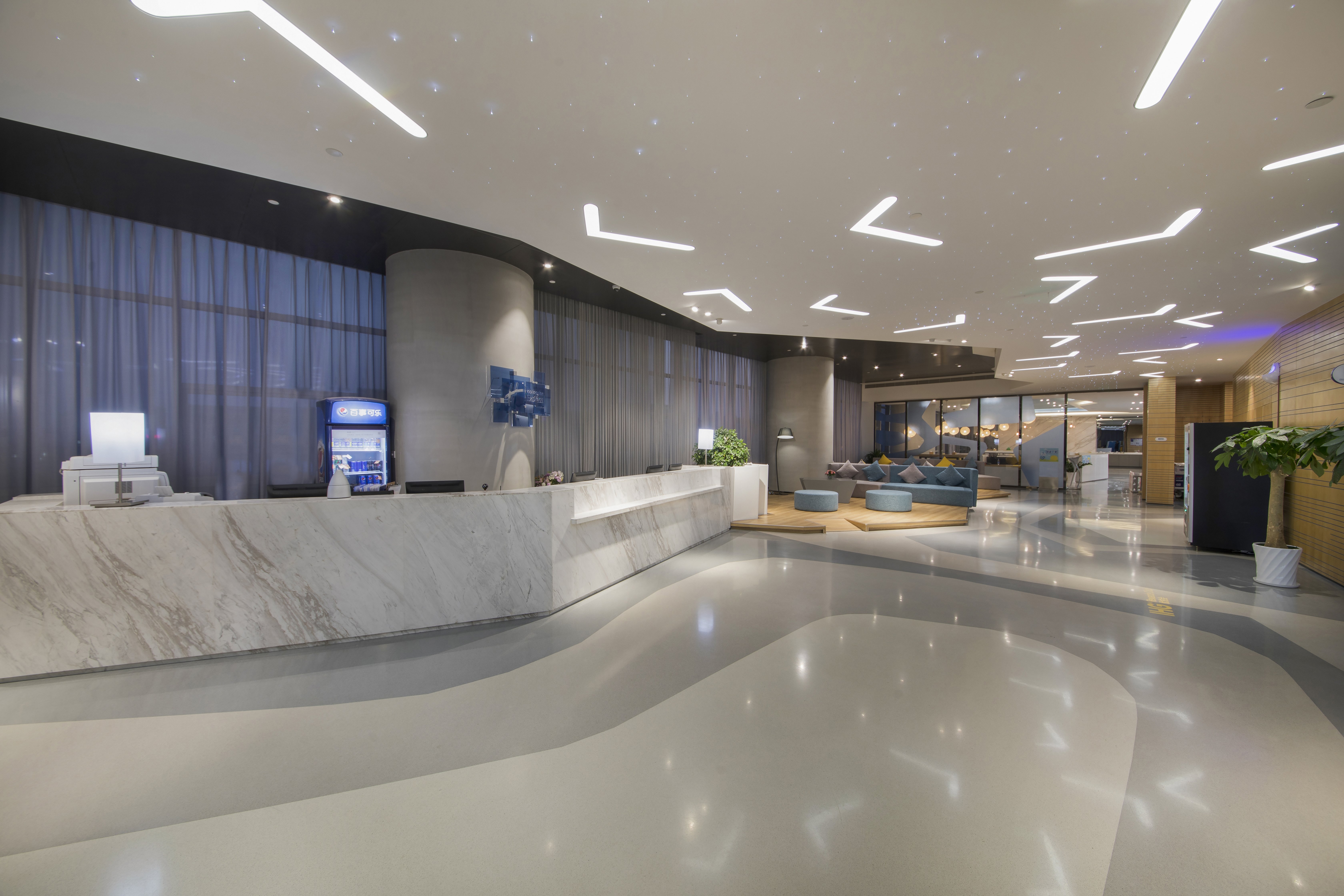 Holiday Inn Express Yantai Yeda 10/51
