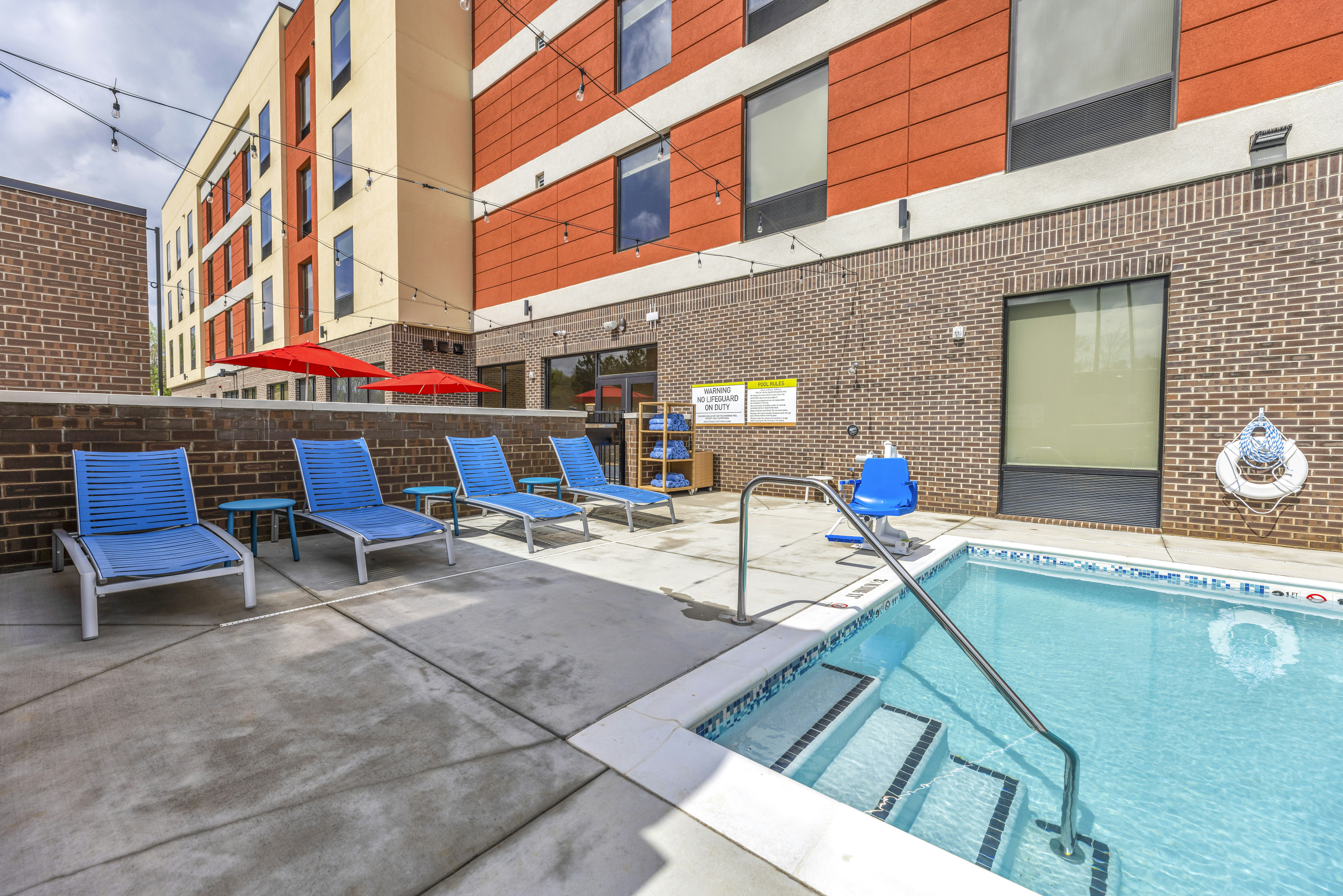 Home2 Suites by Hilton Raleigh West Lenovo Center 14/49