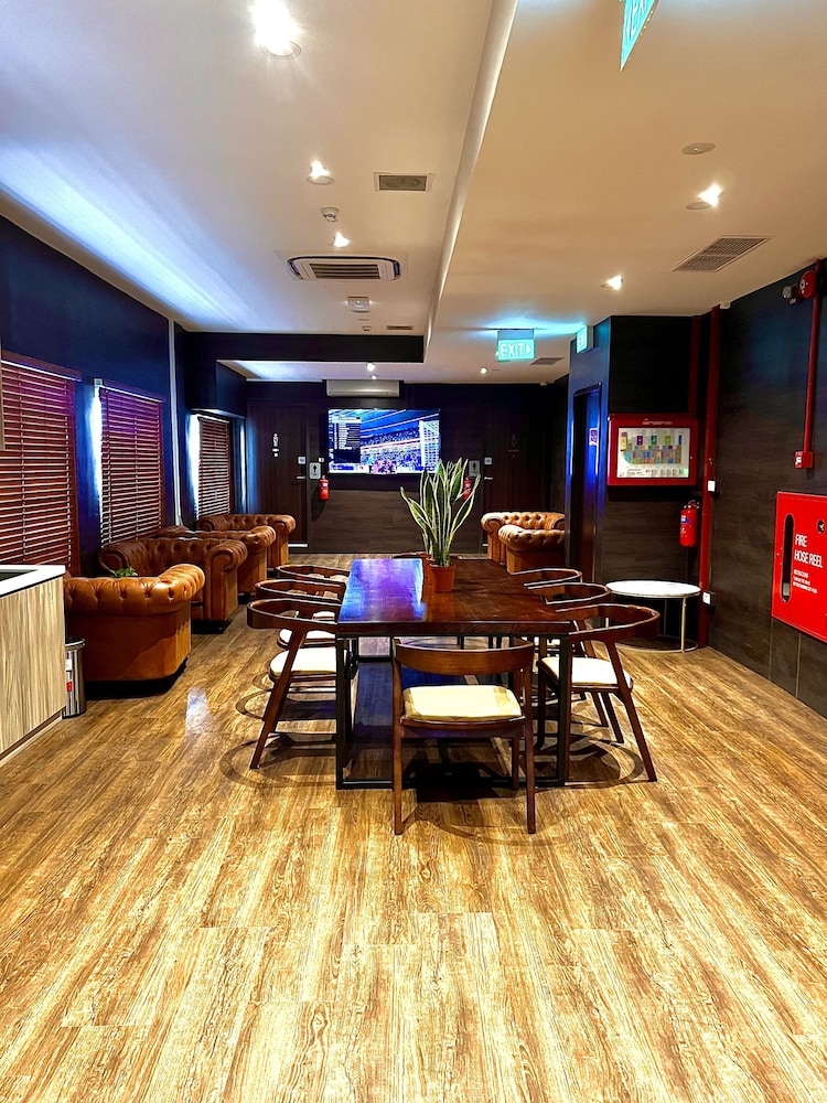 Arena Esports Hotel Bugis 35/50