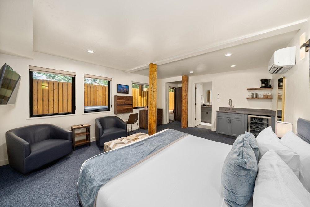 Chipeta Solar Springs Resort 12/51