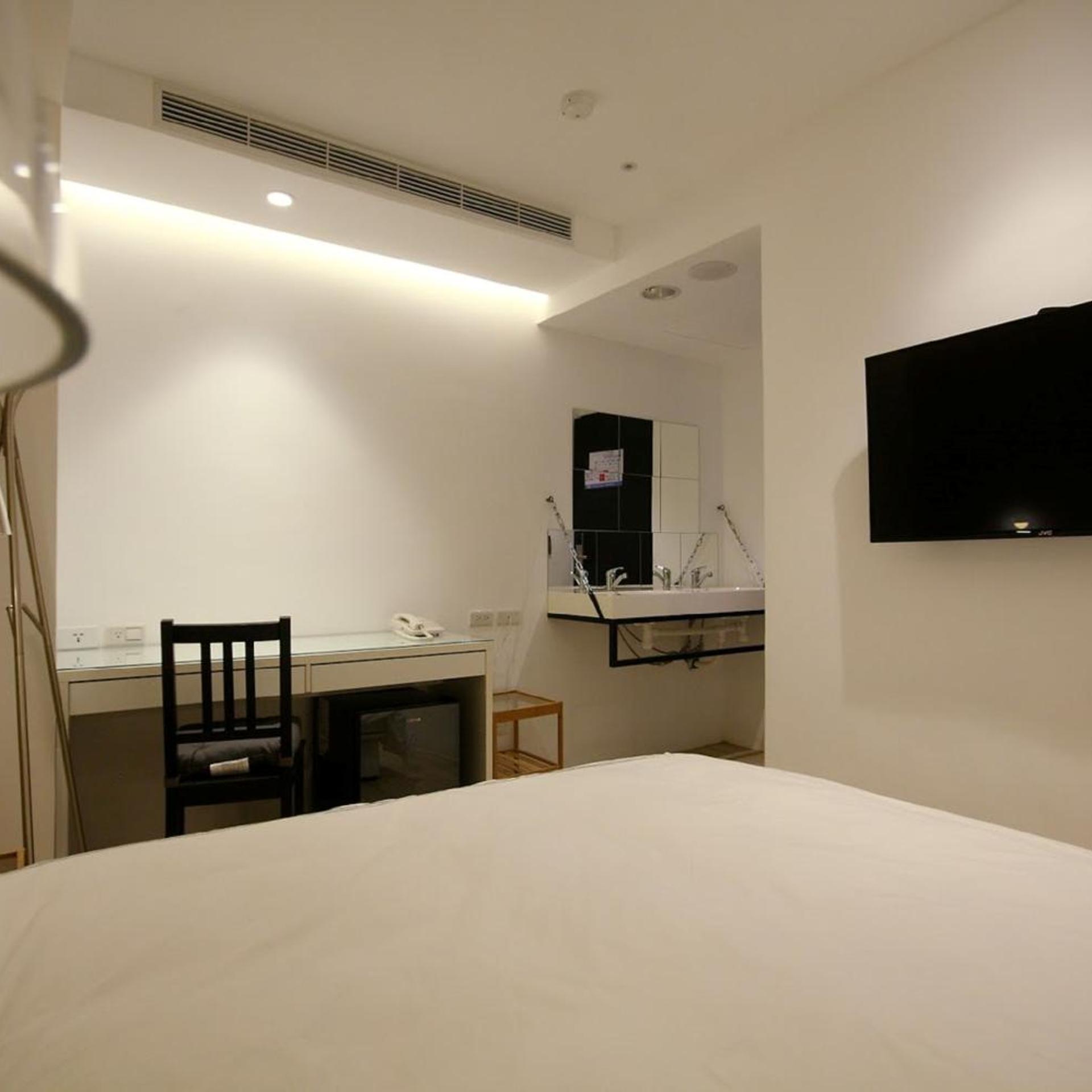Mini West Hotel 21/50