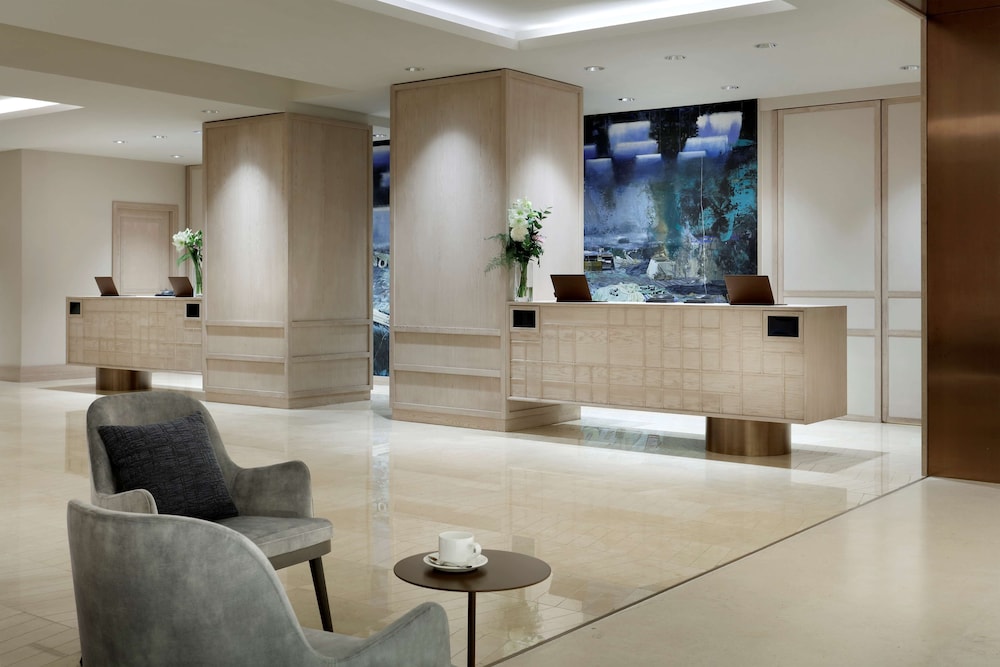 Hyatt Regency Hesperia Madrid 9/65