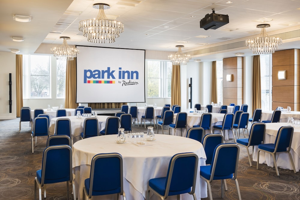 Park Inn By Radisson Palace Southend On Sea 27/38