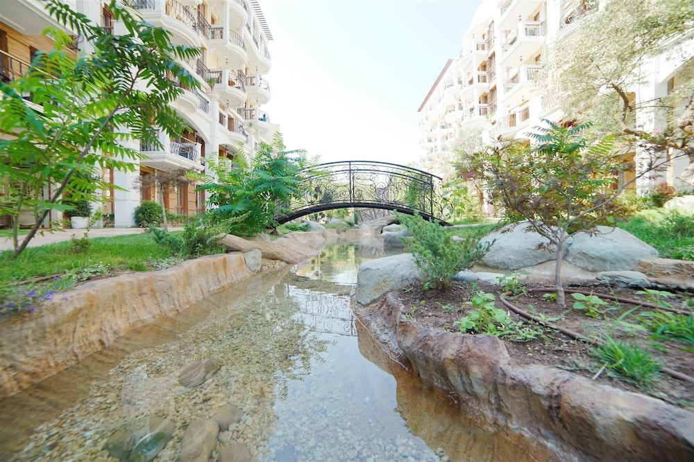 Harmony Suites Dream Island 18/50