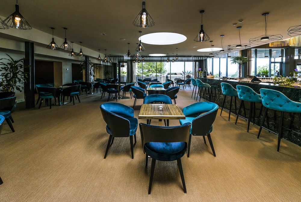 Grand Hotel Adriatic II 32/47