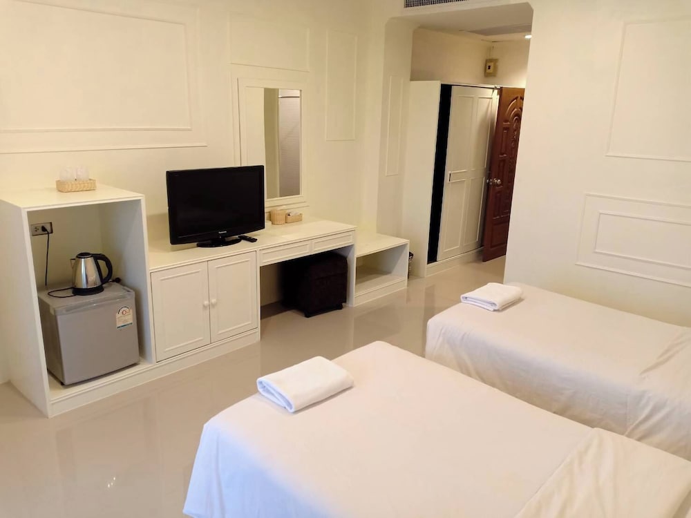 Golden Dragon Resort 13/43