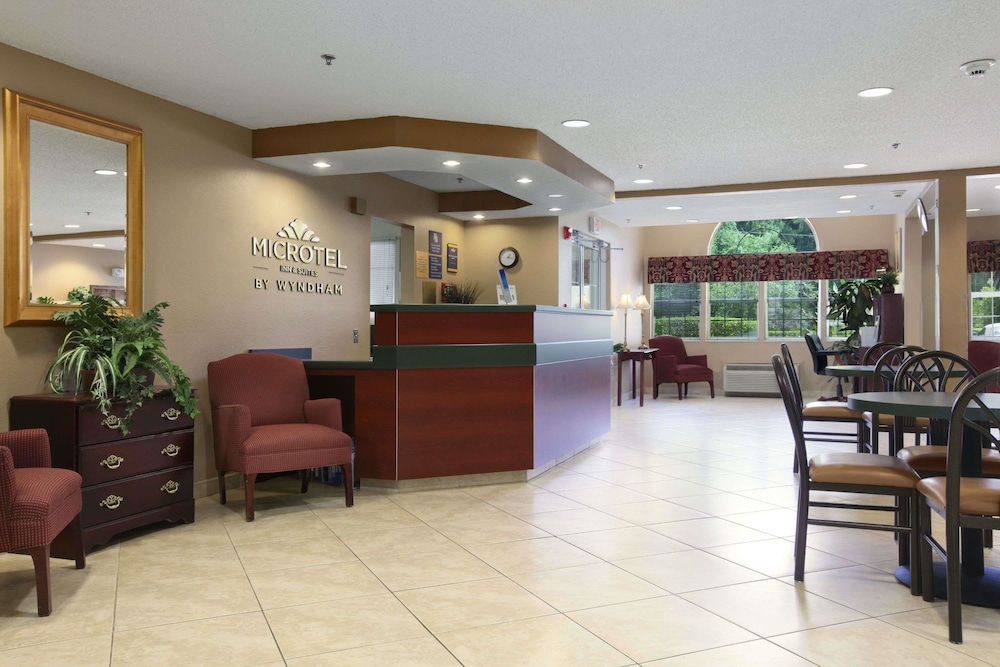 Microtel Inn & Suites by Wyndham Palm Coast I-95 8/29