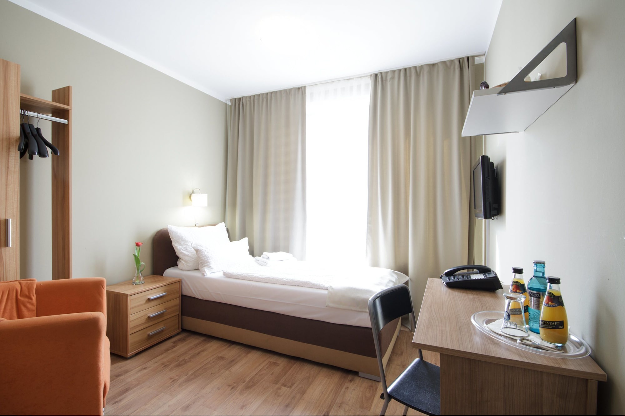 STANDARD, SINGLE, SINGLE BED