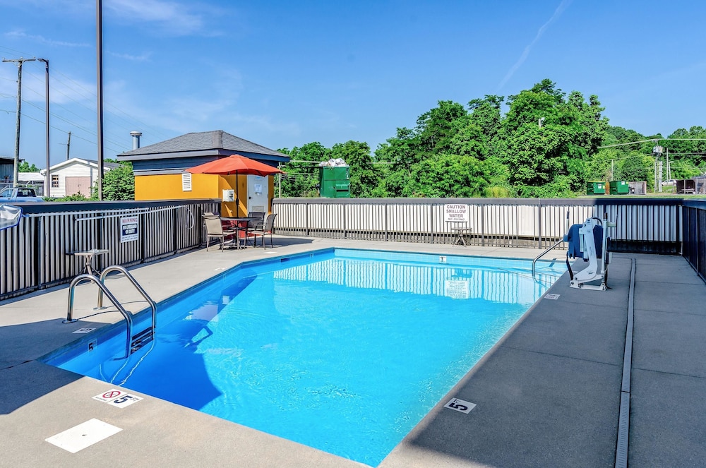 Quality Inn & Suites Abingdon, VA 3/40