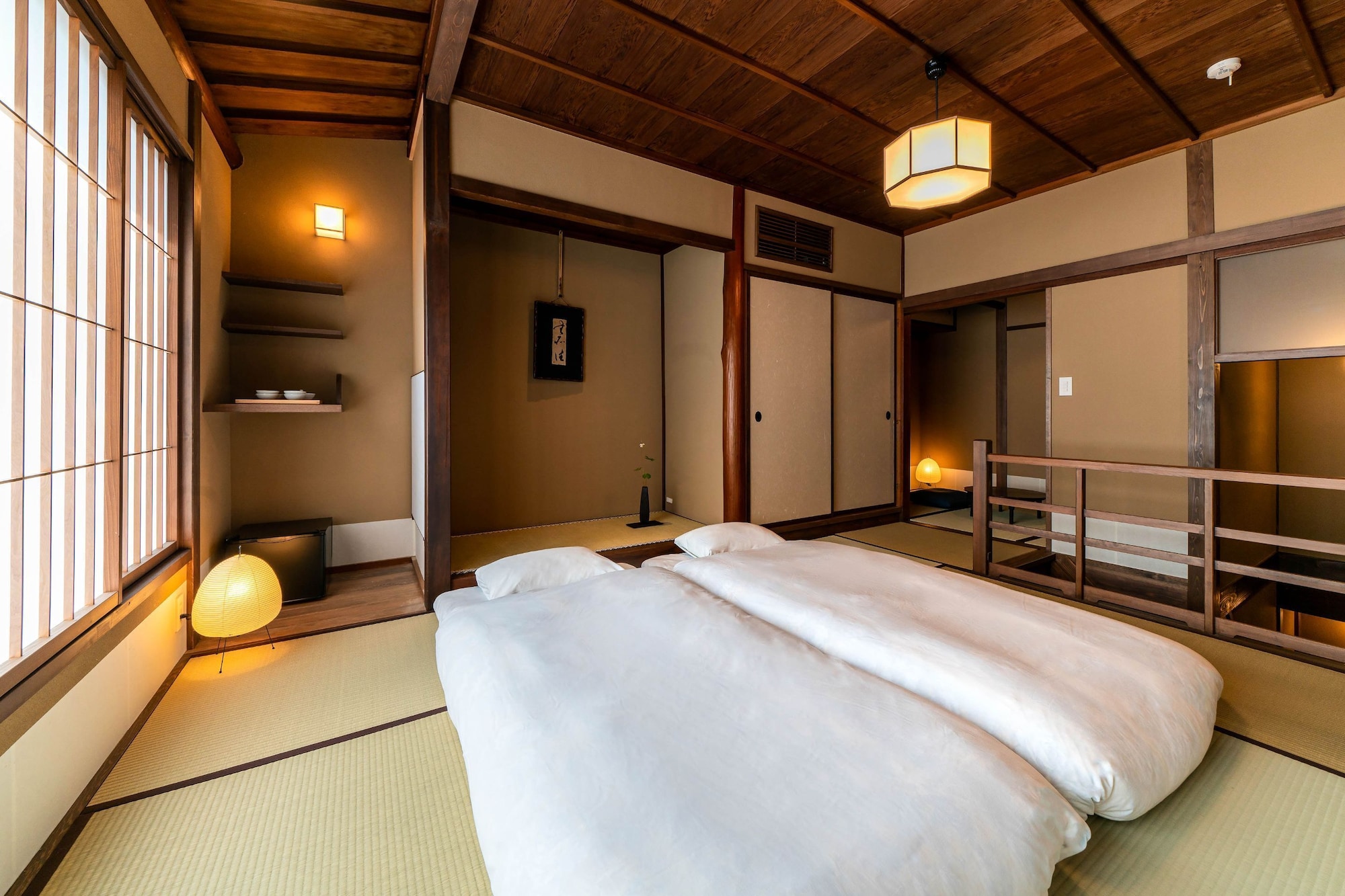 TRADITIONAL, QUADRUPLE, PRIVATE BATHROOM